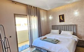 MIA Appartement N2 - Élégance, Confort et Sérénité